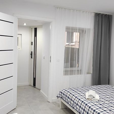 Apartament Krotka Częstochowa Extérieur photo